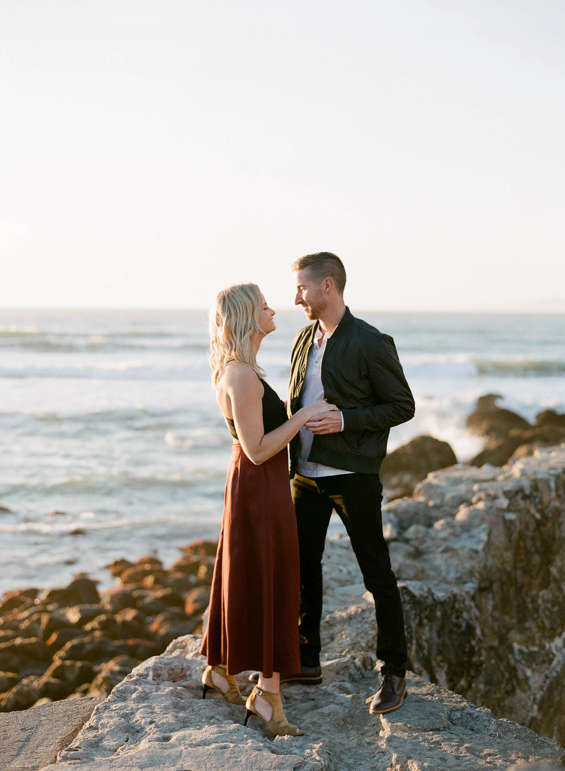021618_D+K Sutro Baths Engagement_Buena Lane Photography_F400+1_0041.jpg