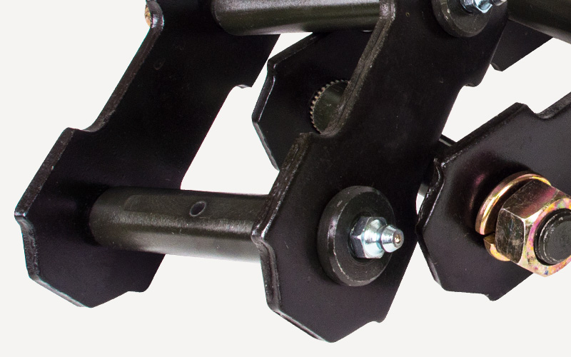 greasable-shackles-and-pins-small-2.jpg