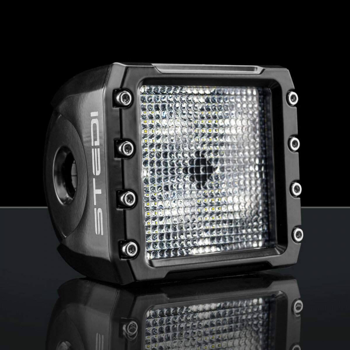 c-4-black-edition-led-light-cube-diffuse.jpg
