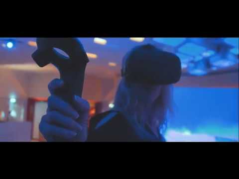 VR painting performance by Cathy Deniset.