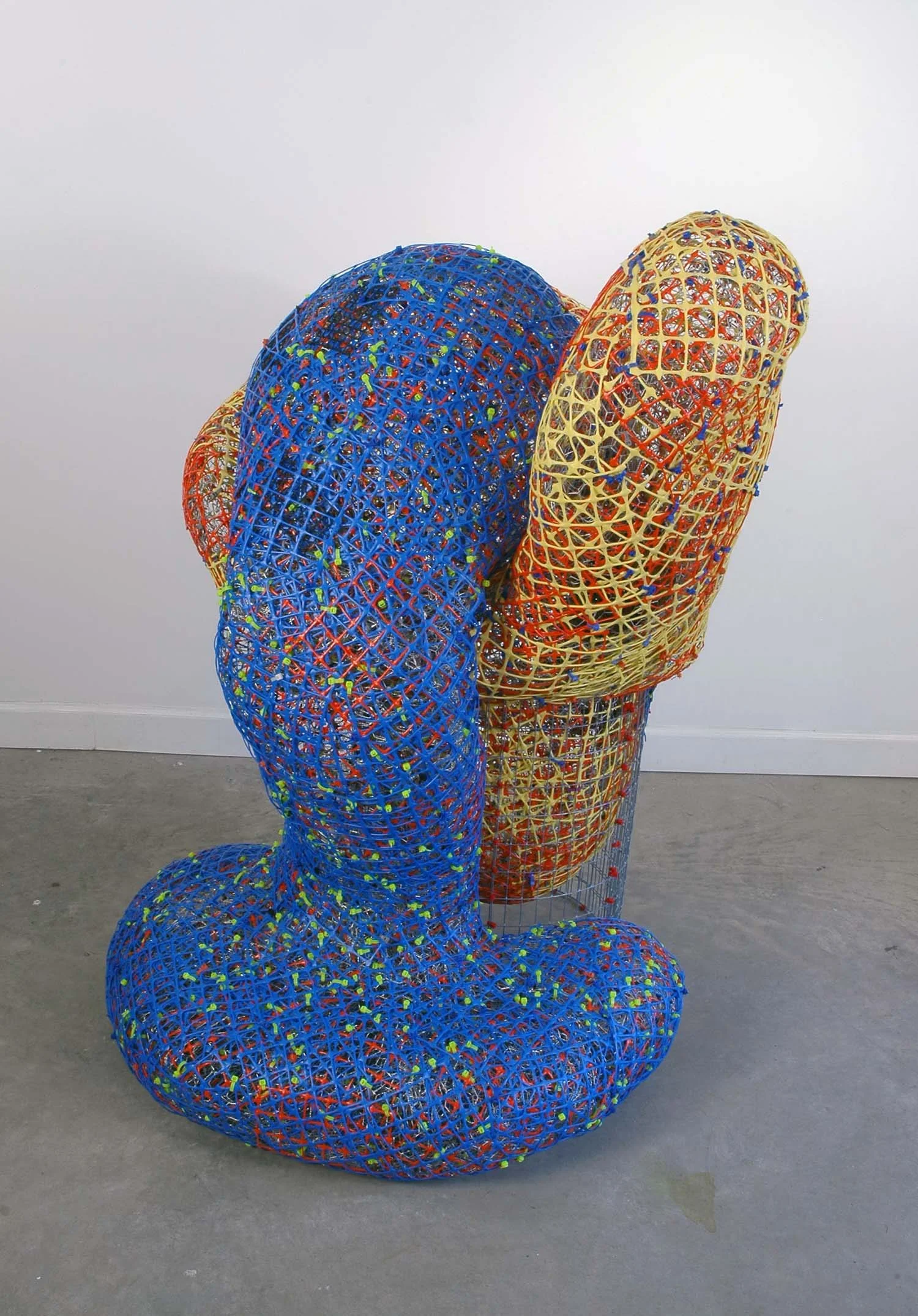 Overflow plastic+metal fencing 60" x 39" x 42" 2013