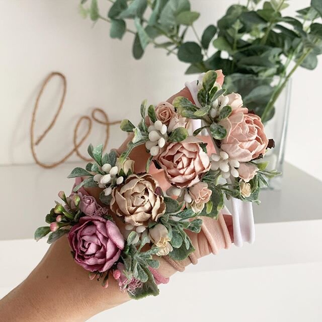 Peony headbands 😍 
Dusty pink, taupe, blush and white. These are one of the new styles that will launch on Friday in the beautiful @kirbee_designs boutique in Kildare Village 💕