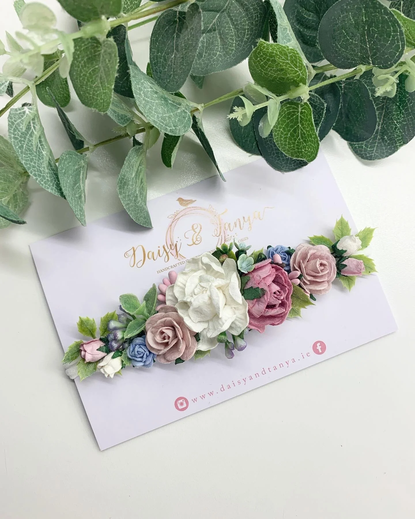 A6254304-6FDC-4174-A5E2-3B5AA68295EB