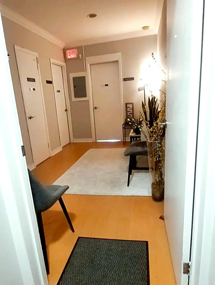 Calm waiting area at Andrew Guthrie's psychotherapy office in Midtown Toronto