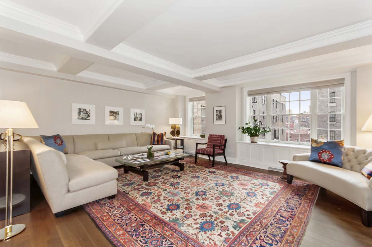28 East 10th Street Unit 8E Living Room