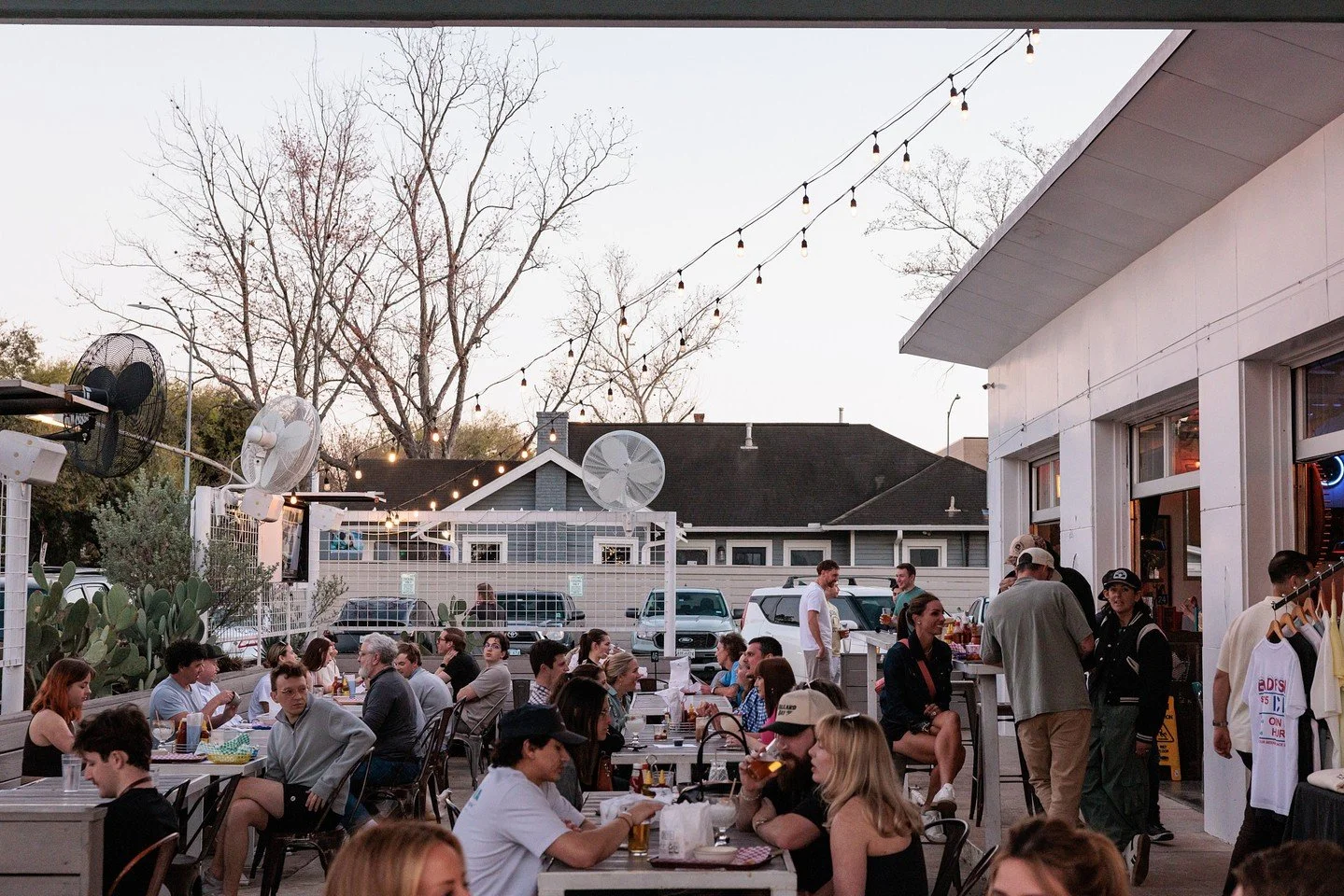 Come one, come all. It&rsquo;s too nice out to stay inside. #EightRowFlint⁠
⁠
*Heads up, we'll be closed starting at 5 p.m. this Saturday, 4/11 for a buyout. We'll reopen as usual starting at 10 p.m.*