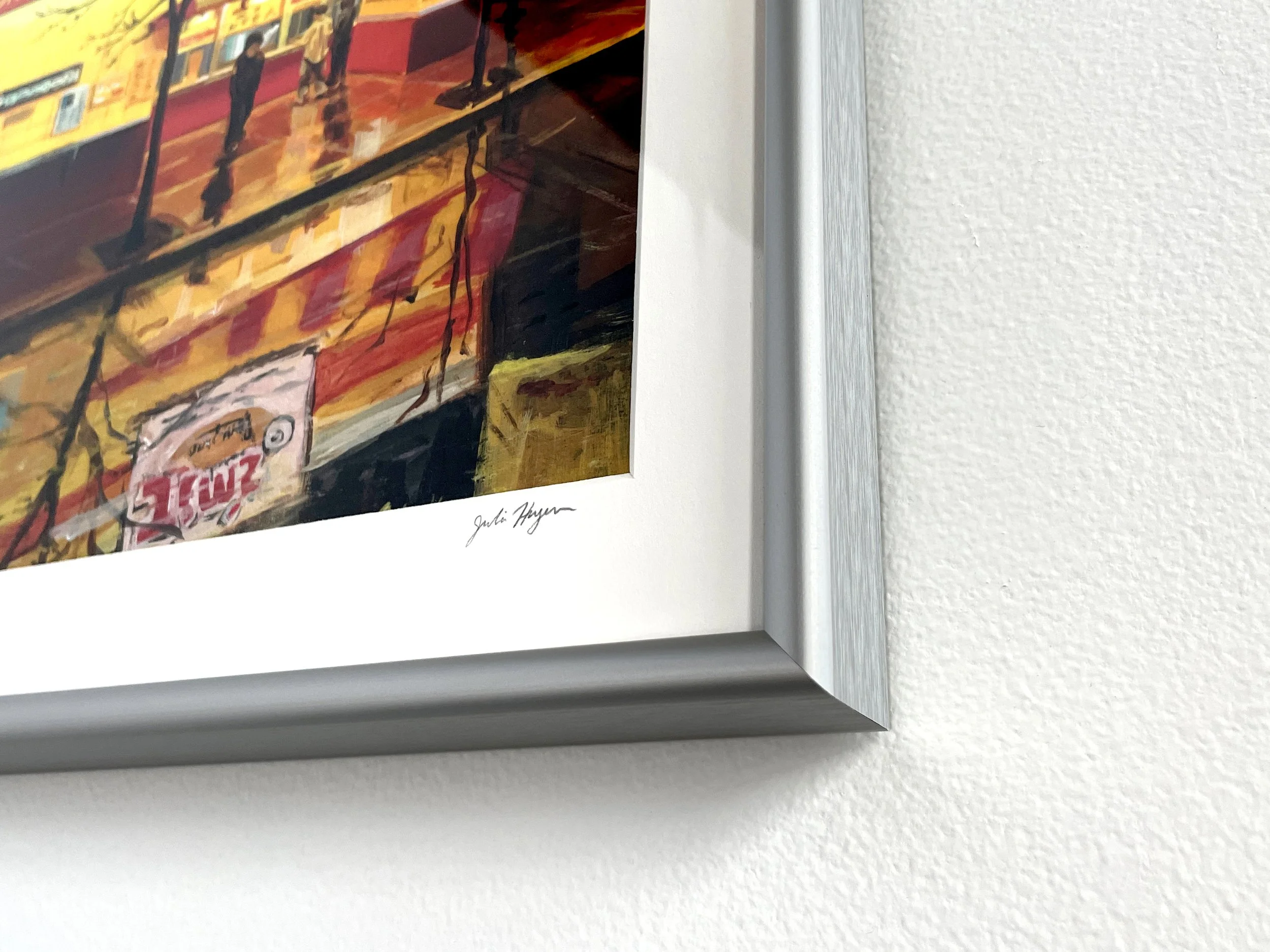 Silver Aluminum Corner.jpg