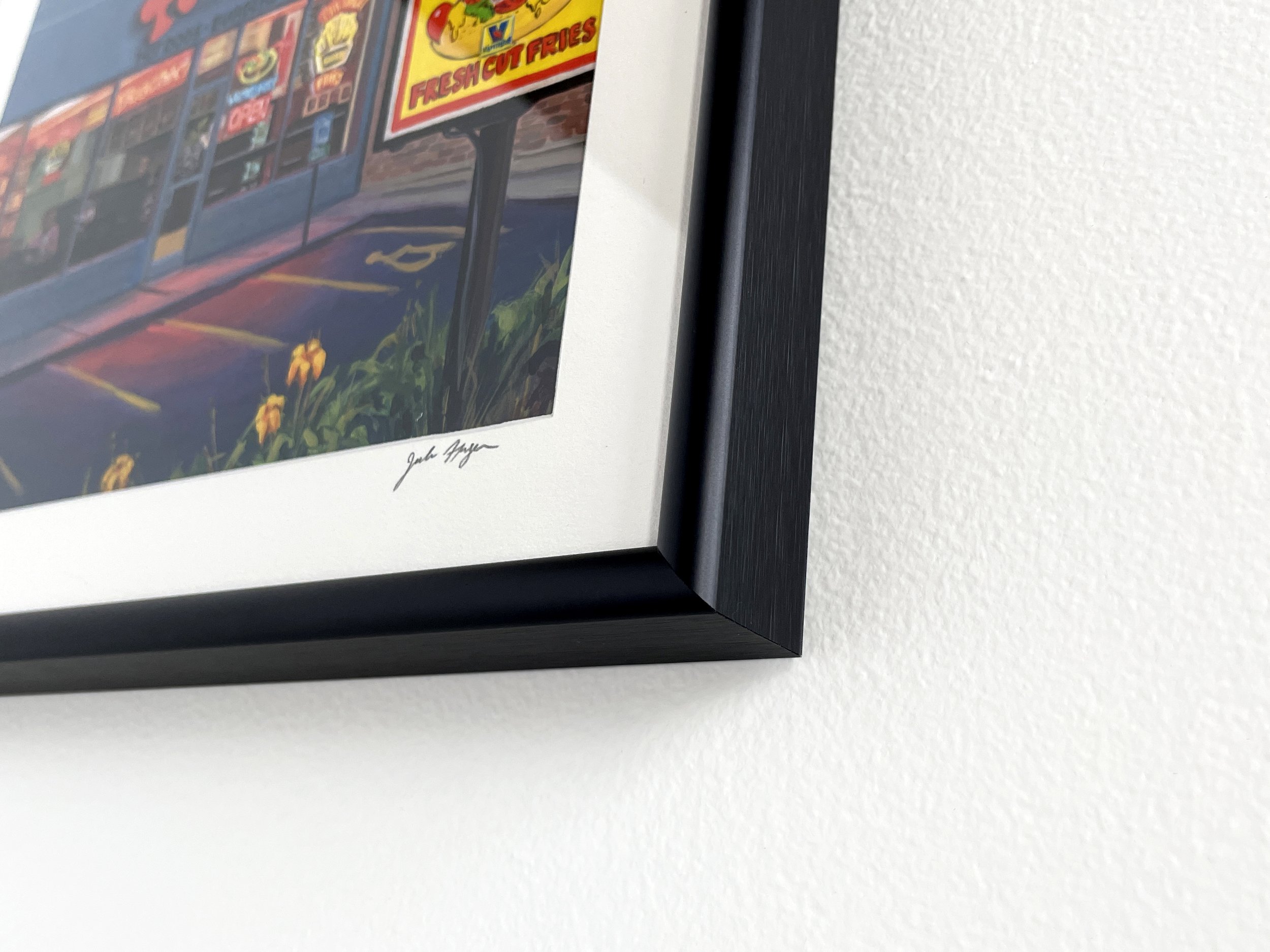 Black Aluminum Corner.jpg