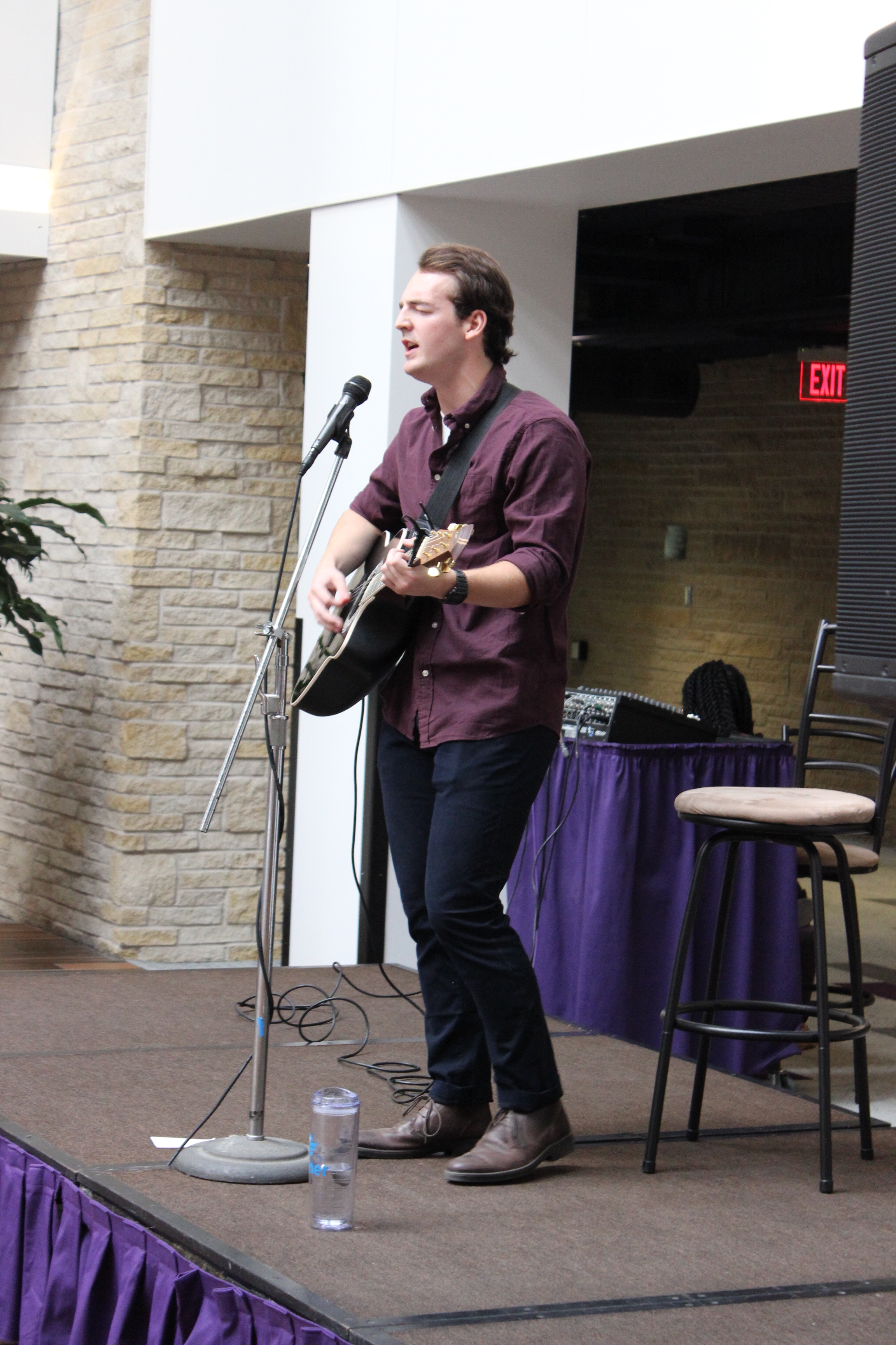 Lunchtime Lounge ft. Austen Henry 