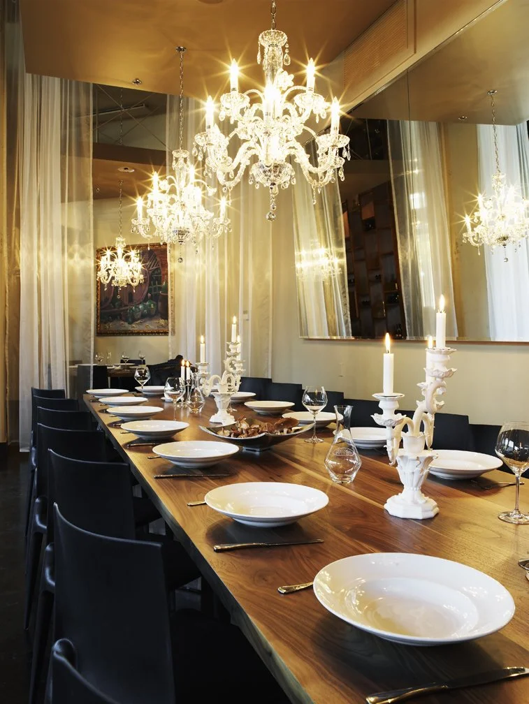 Barolo Banquet Table