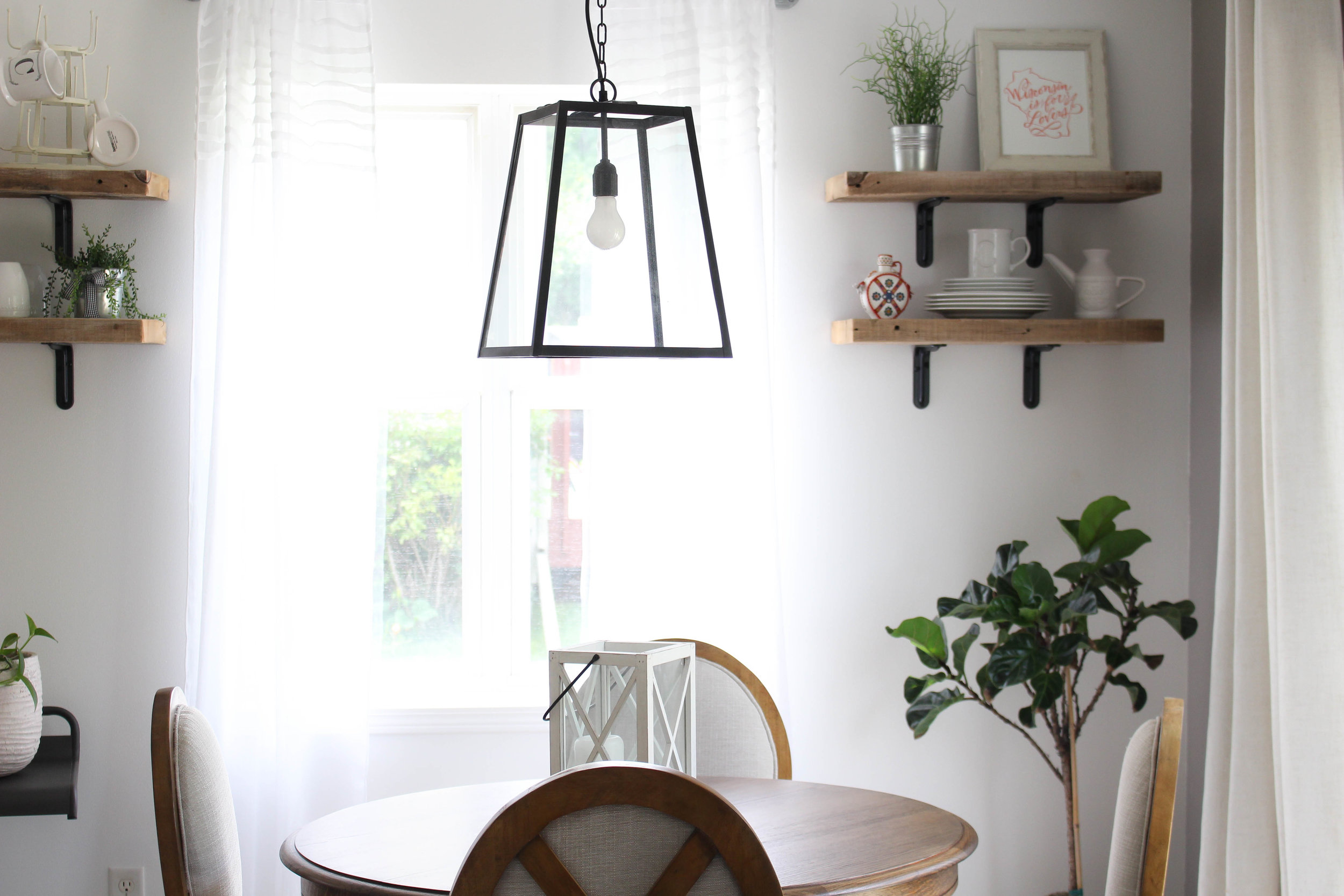 Kitchen/Dining Room: Raindrop White by Behr 