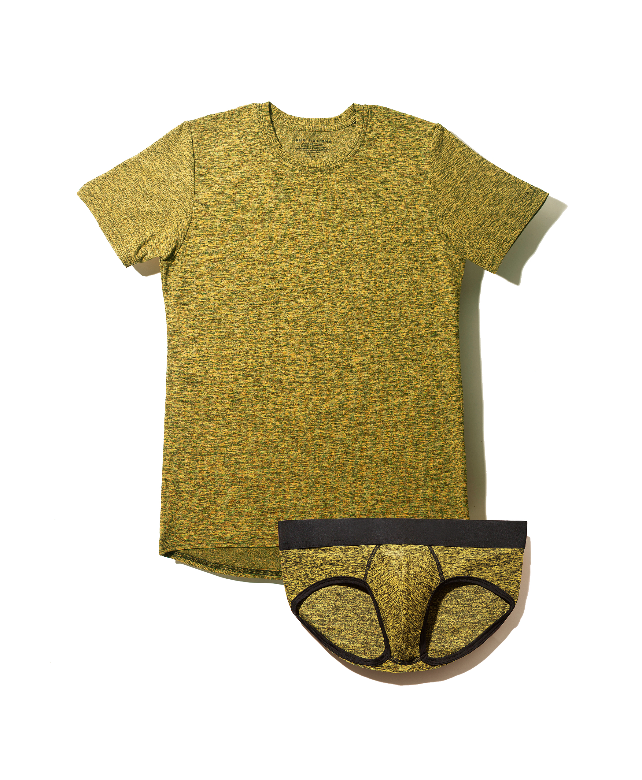 CANARY TEE &amp; BRIEF SIGNATURE SET