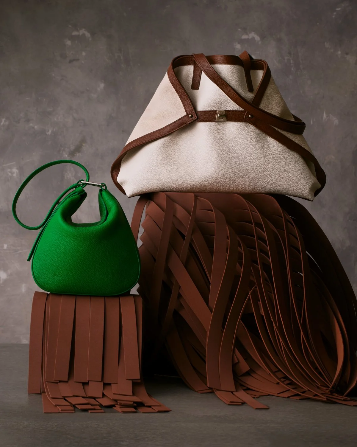 04-007_Winter Women’s Must-Have Accessories_socialcrop10.jpg