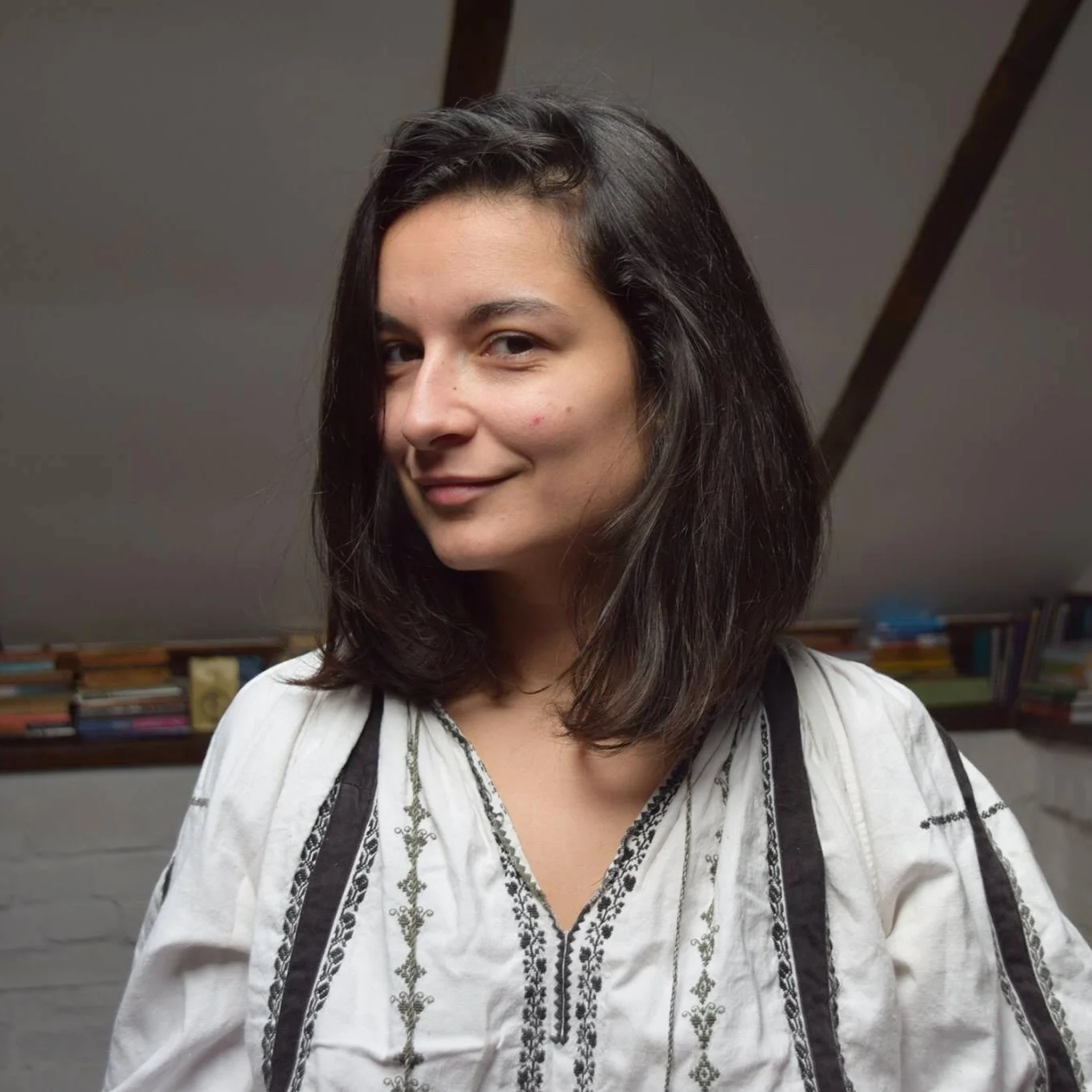 Monica Badiu content marketing specialist for Pinterest and blogs