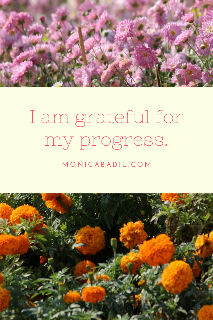  Wednesday Morning Affirmation to Build Confidence - Full list at monicabadiu.com #affirmations #mindset #growth #mentalhealth #success #femaleentrepreneur #positivity #productivity 