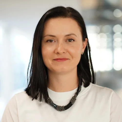 Alisa Barcan | The Savvy Corner