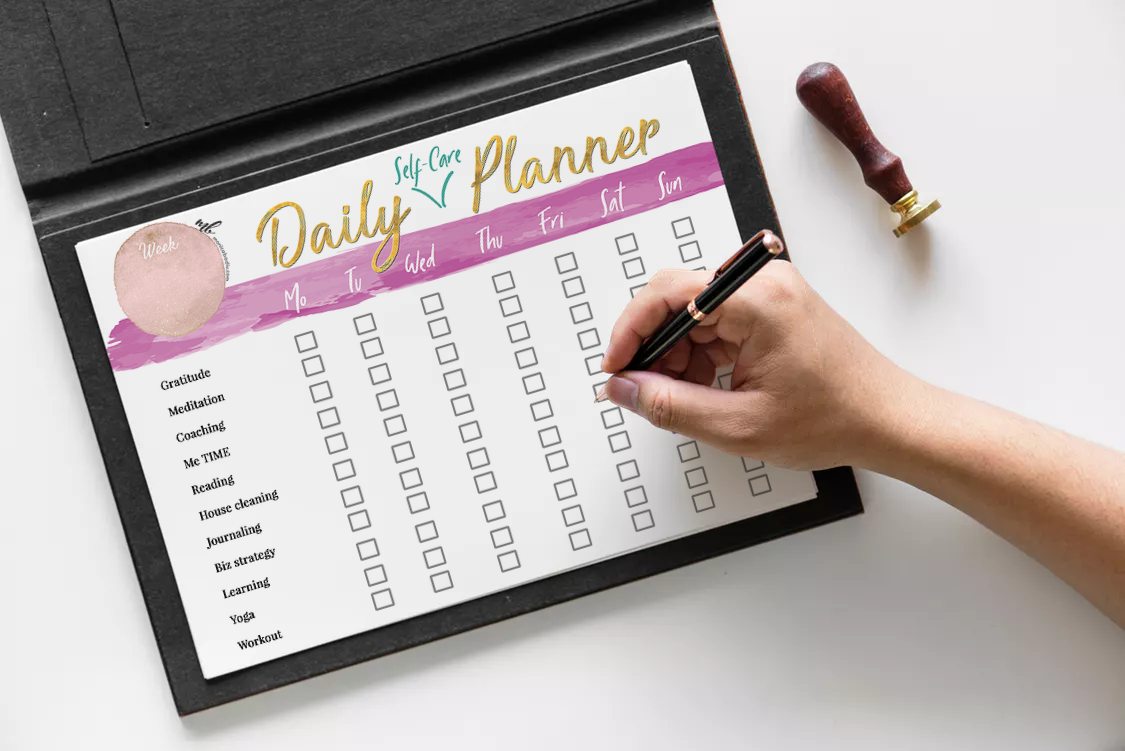 download the daily marketing activities planner monica badiu (1).png