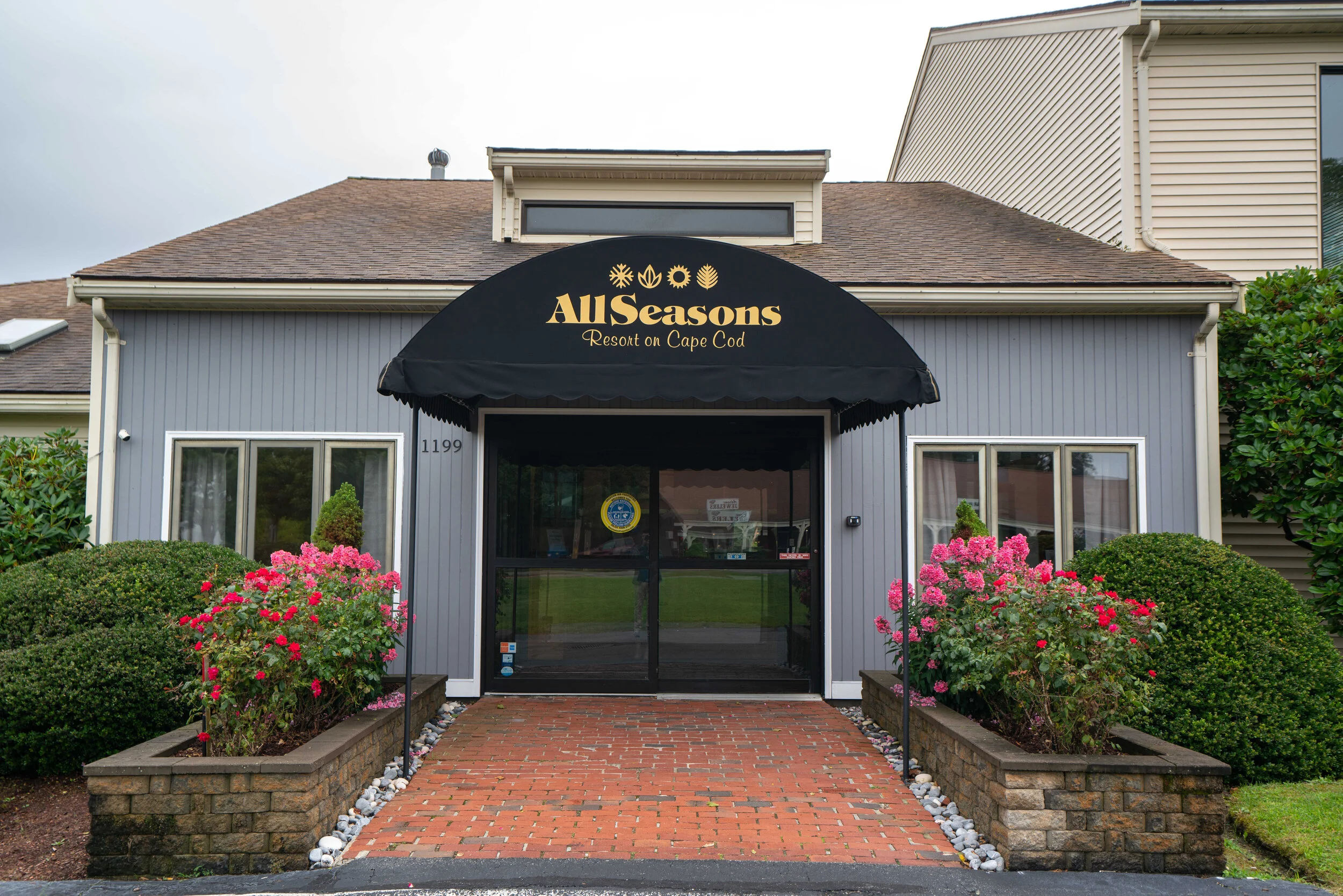 All Seasons Resort Official Site Book Direct & Save‎