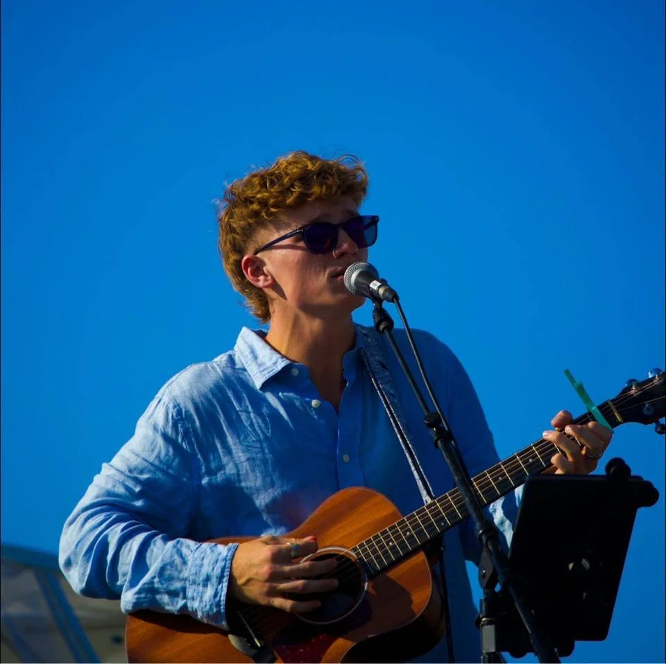 LIVE MUSIC WITH GIBSON KNIGHTS FRIDAY 6 PM - 9 PM!