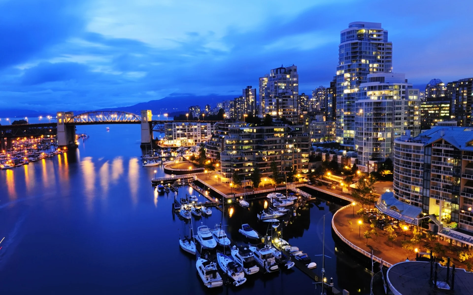 Vancouver-Skyline-Wallpapers-1.jpg