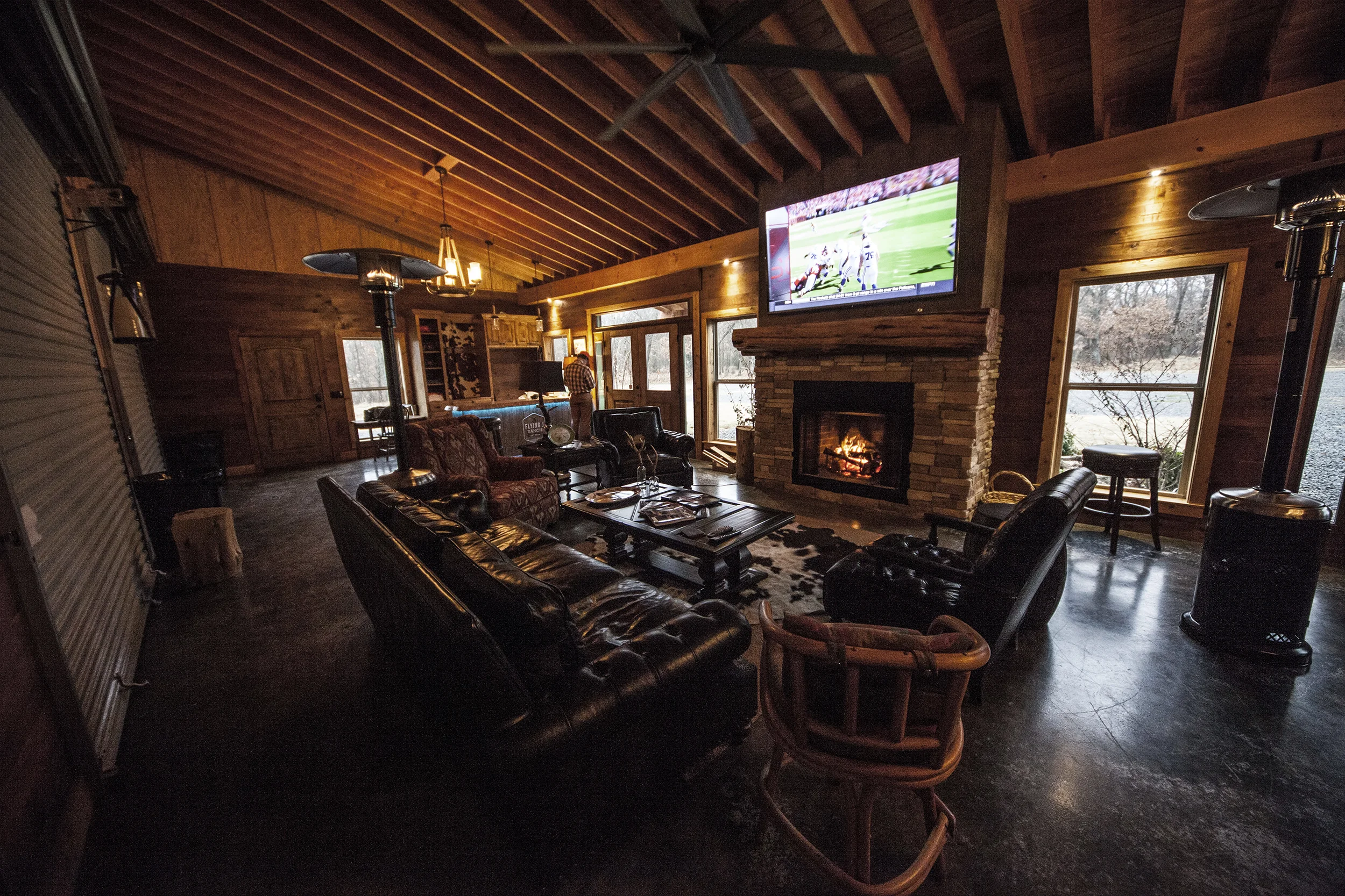 DoubleBarrel-interior-02.jpg