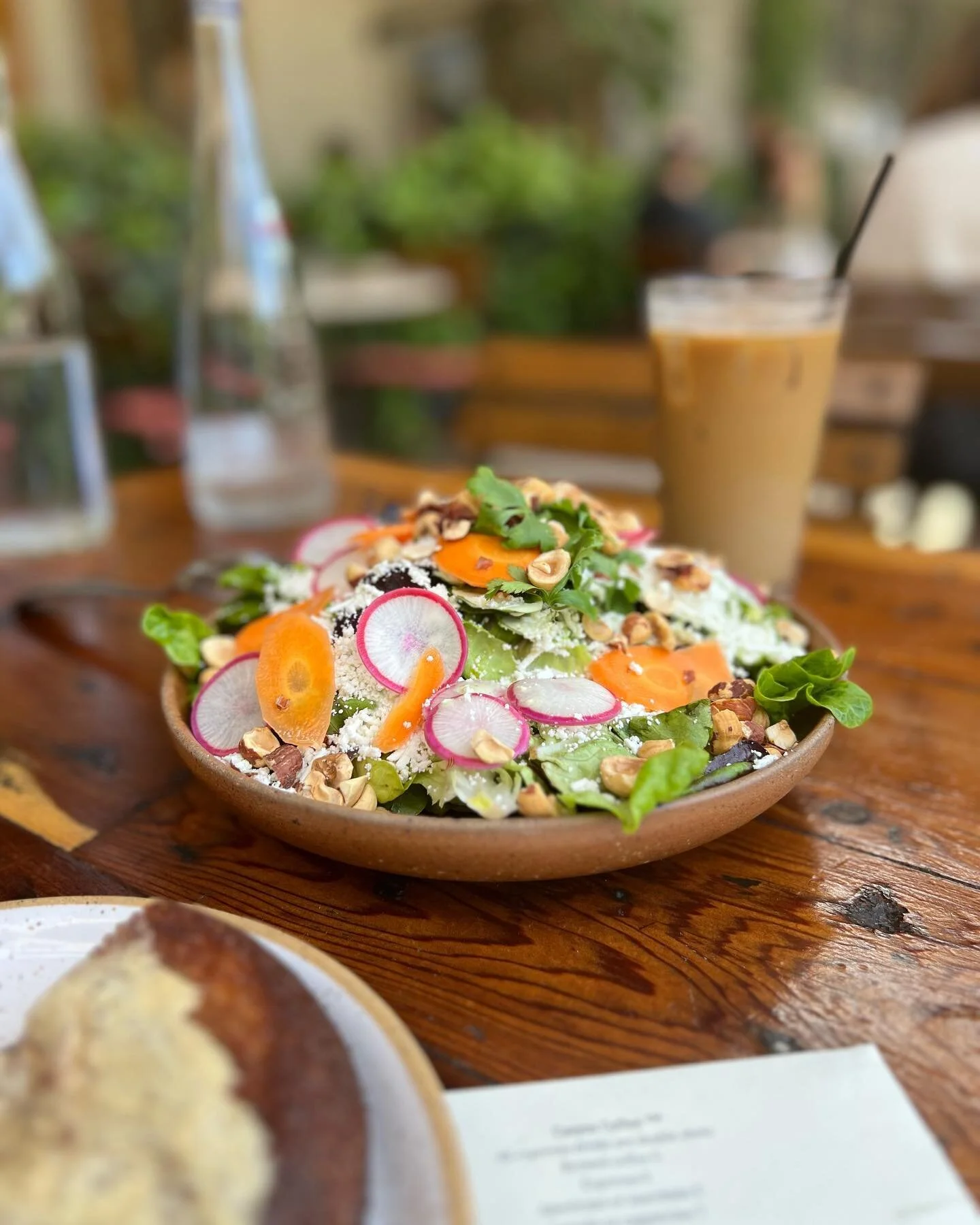 Keep life colorful🧡 This salad was delicious.