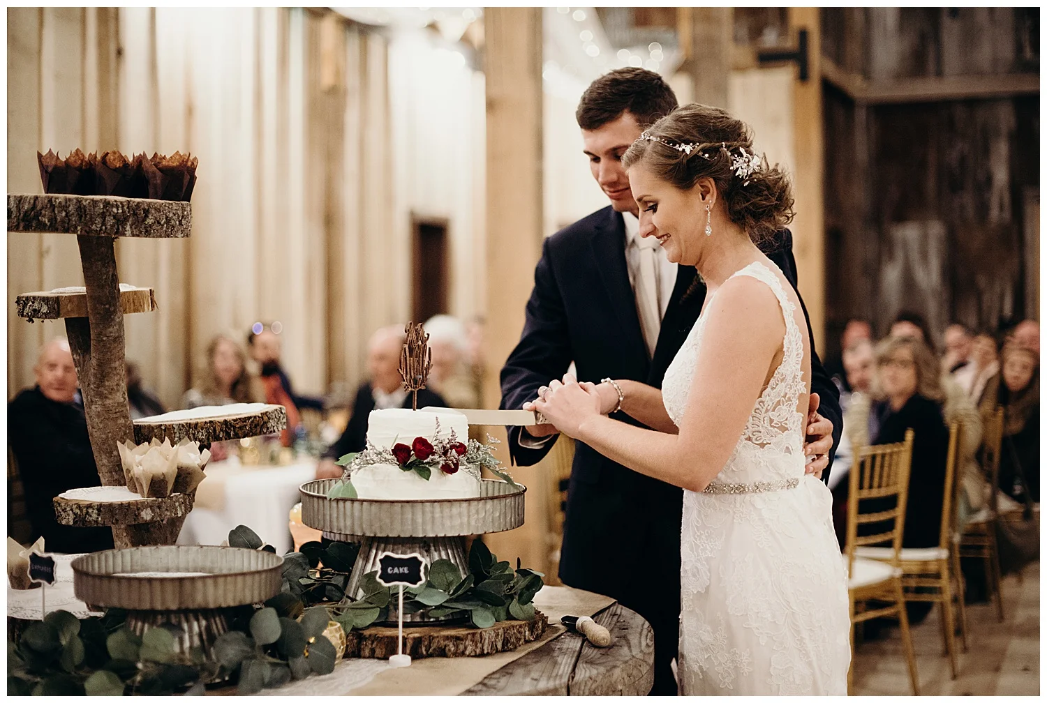 the-barn-on-unity-farm-wedding.jpg