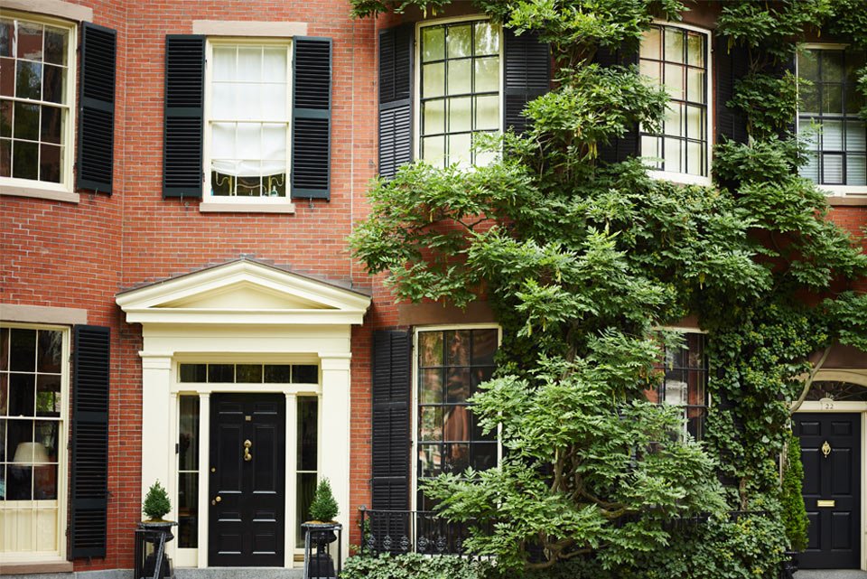 A sophisticated, sunfilled home in Beacon Hill — PENNEY / GOULD
