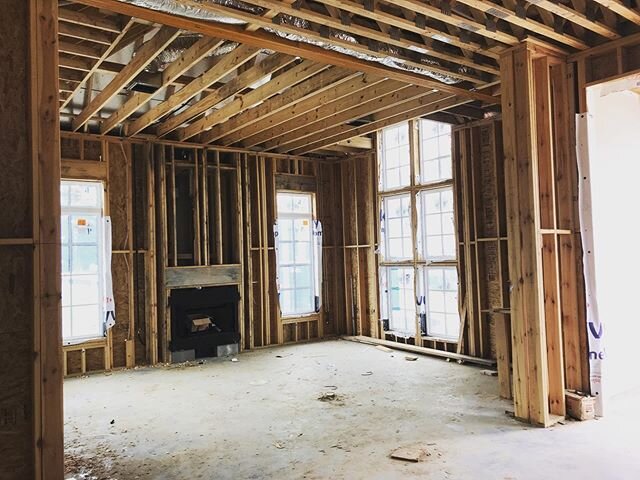 This Living Room! 😍  #luxuryresidentialarchitecture #myentourage #southernarchitecture #southerncontemporary #customhomedesign #design #build #architecture #houseplans #interiordesign #house #home #construction #Homebuilder #architect &bull;
Check o