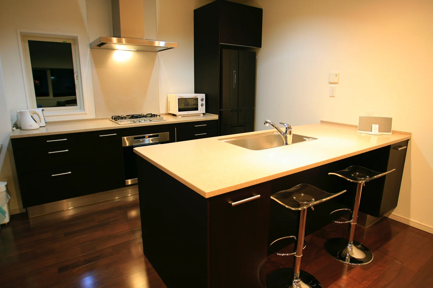 echoland-apt-10_2bedroom-kitchen.jpg
