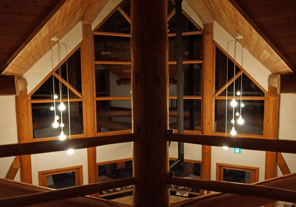 yuki-ki-lodge-03-interior.jpg