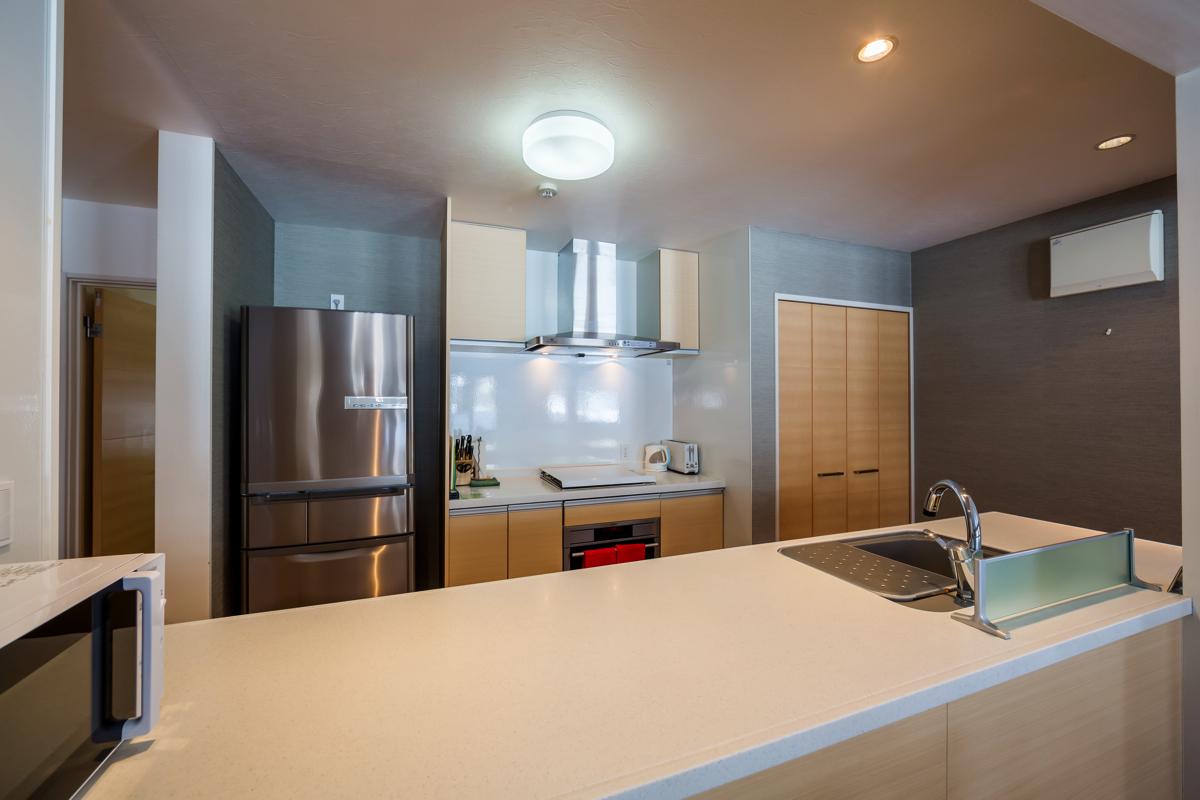 alpine-azumi-4bedroom-kitchen.jpg
