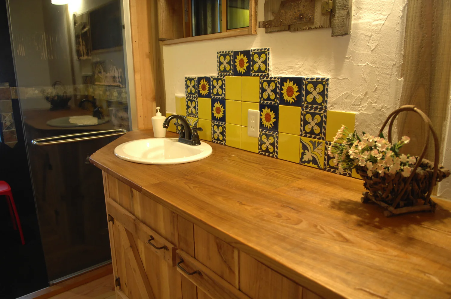 ags-chalet-11-bath-downstairs.jpg