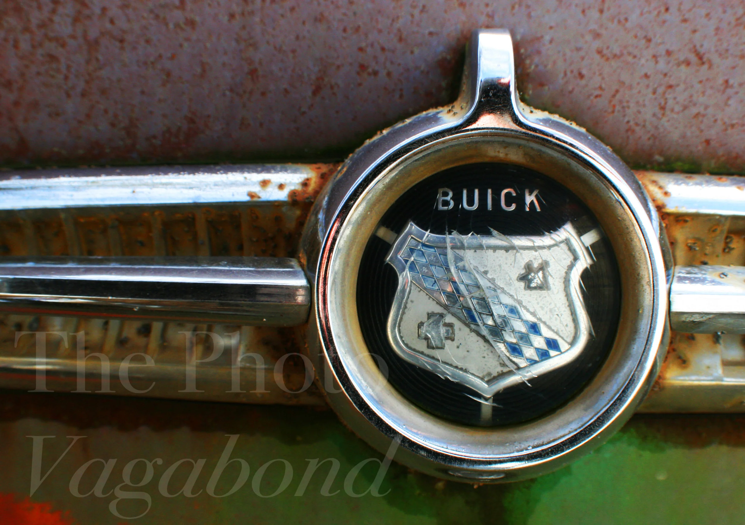 Buick Nose Emblem.JPG