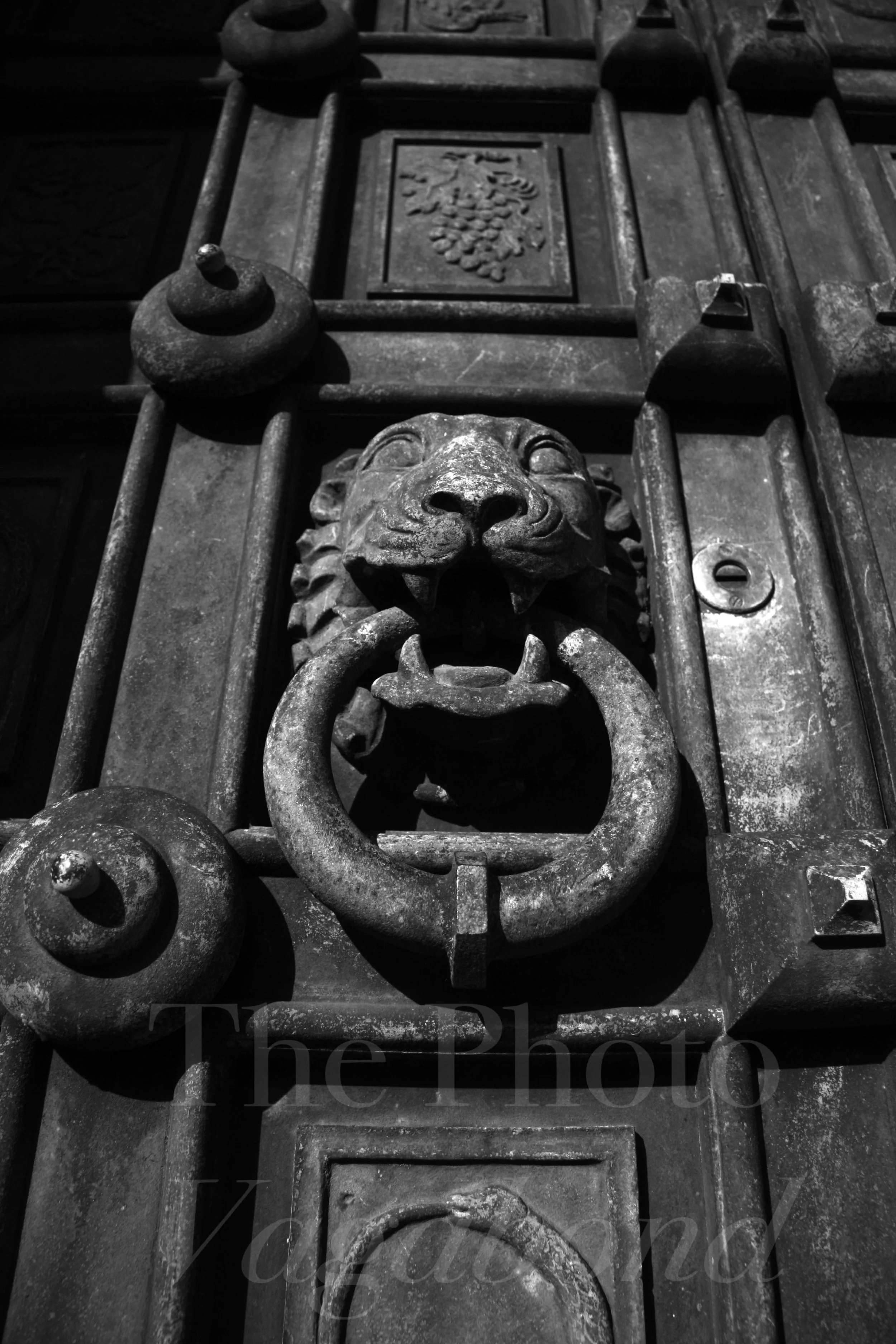 Cemetery Doors001.jpg