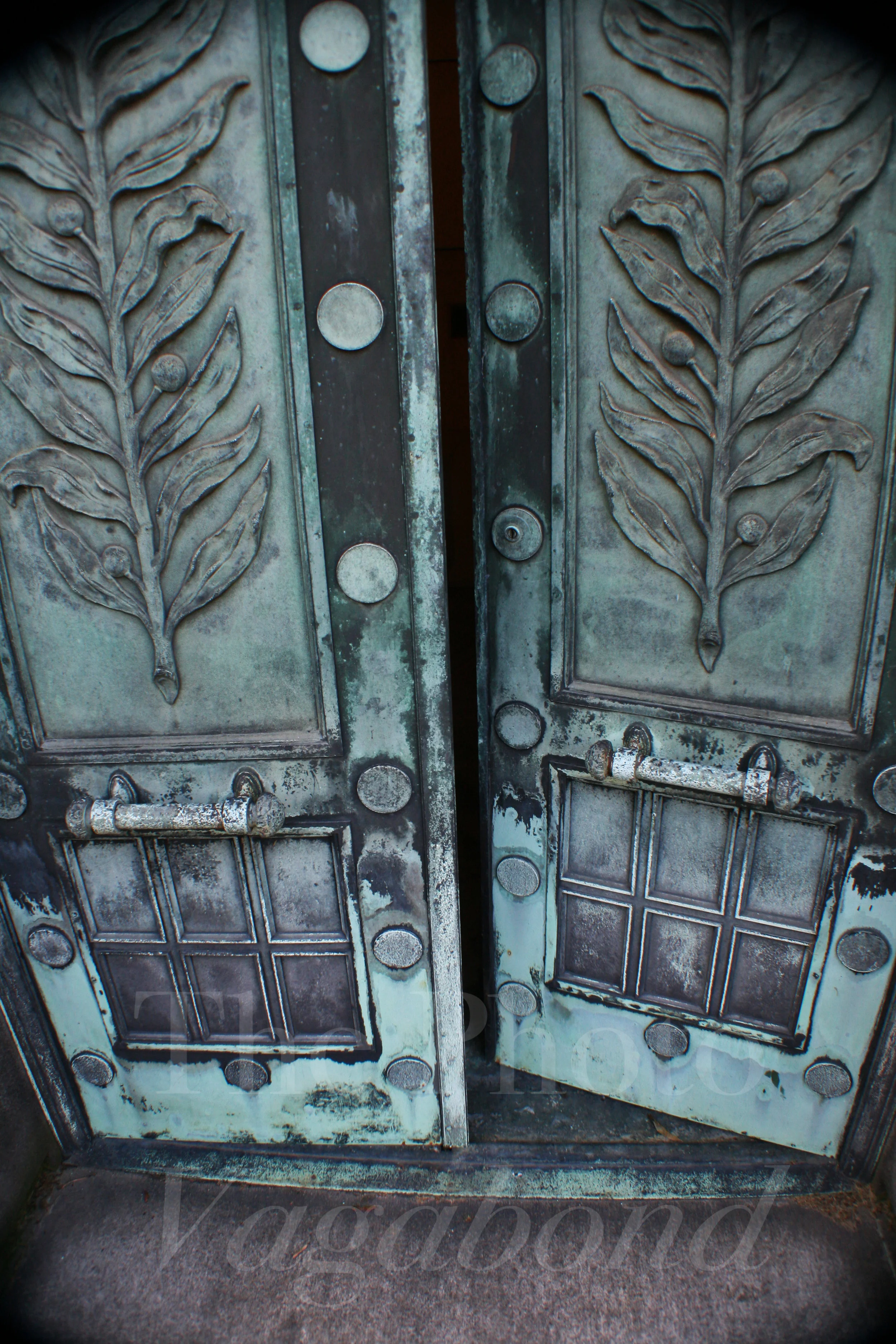 Cemetery Doors019.JPG