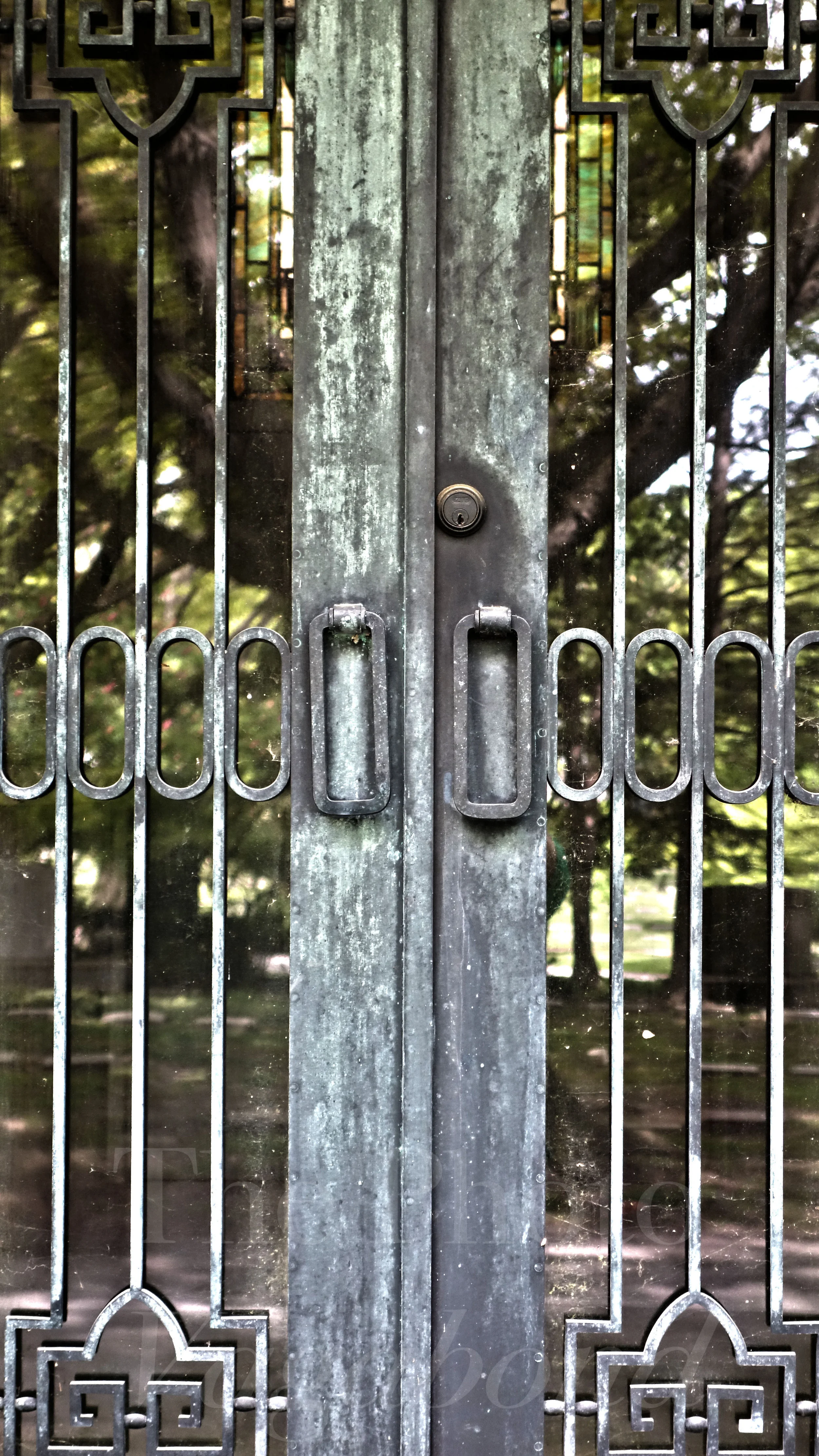 Cemetery Doors047.JPG
