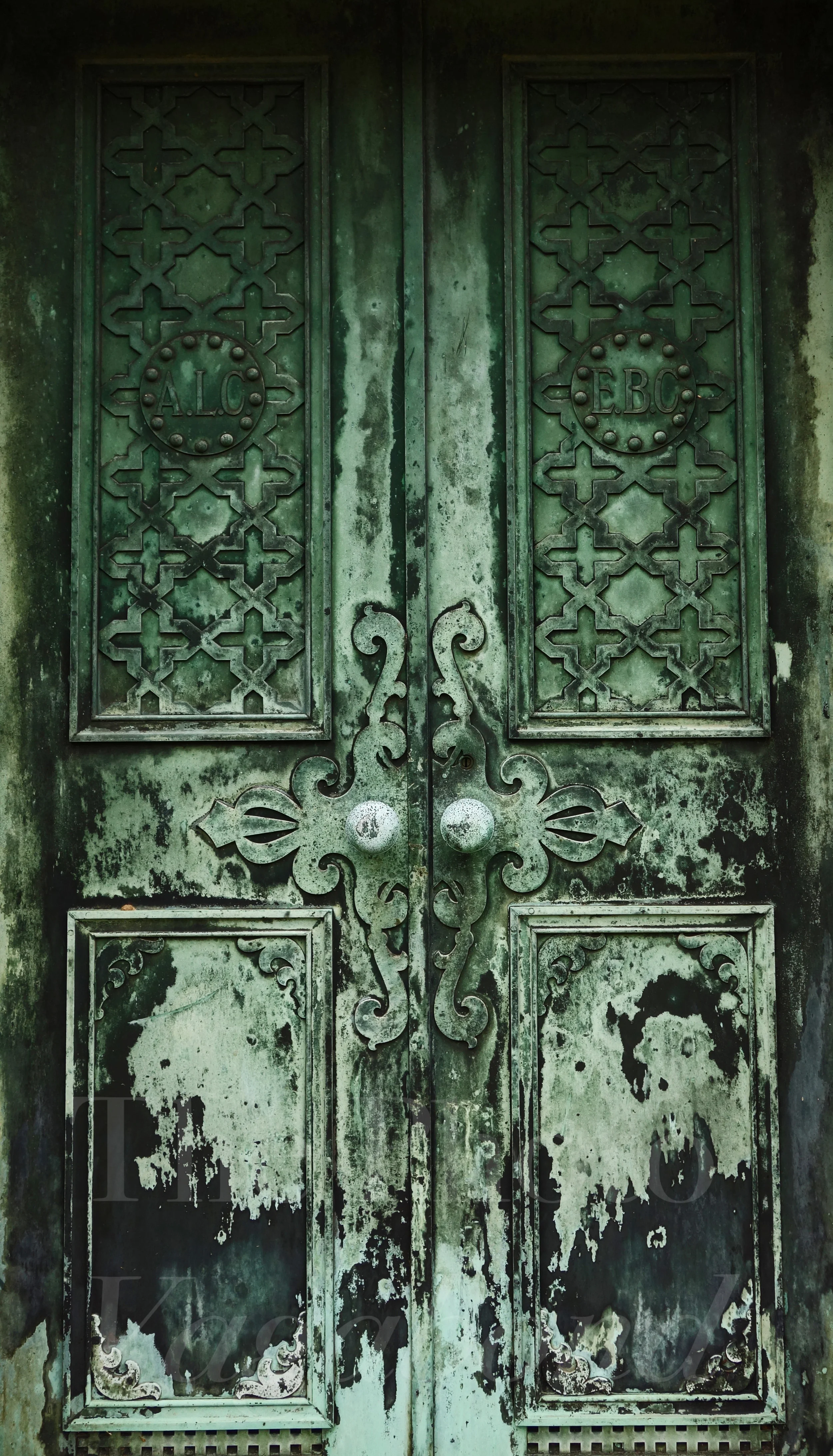 Cemetery Doors063.JPG