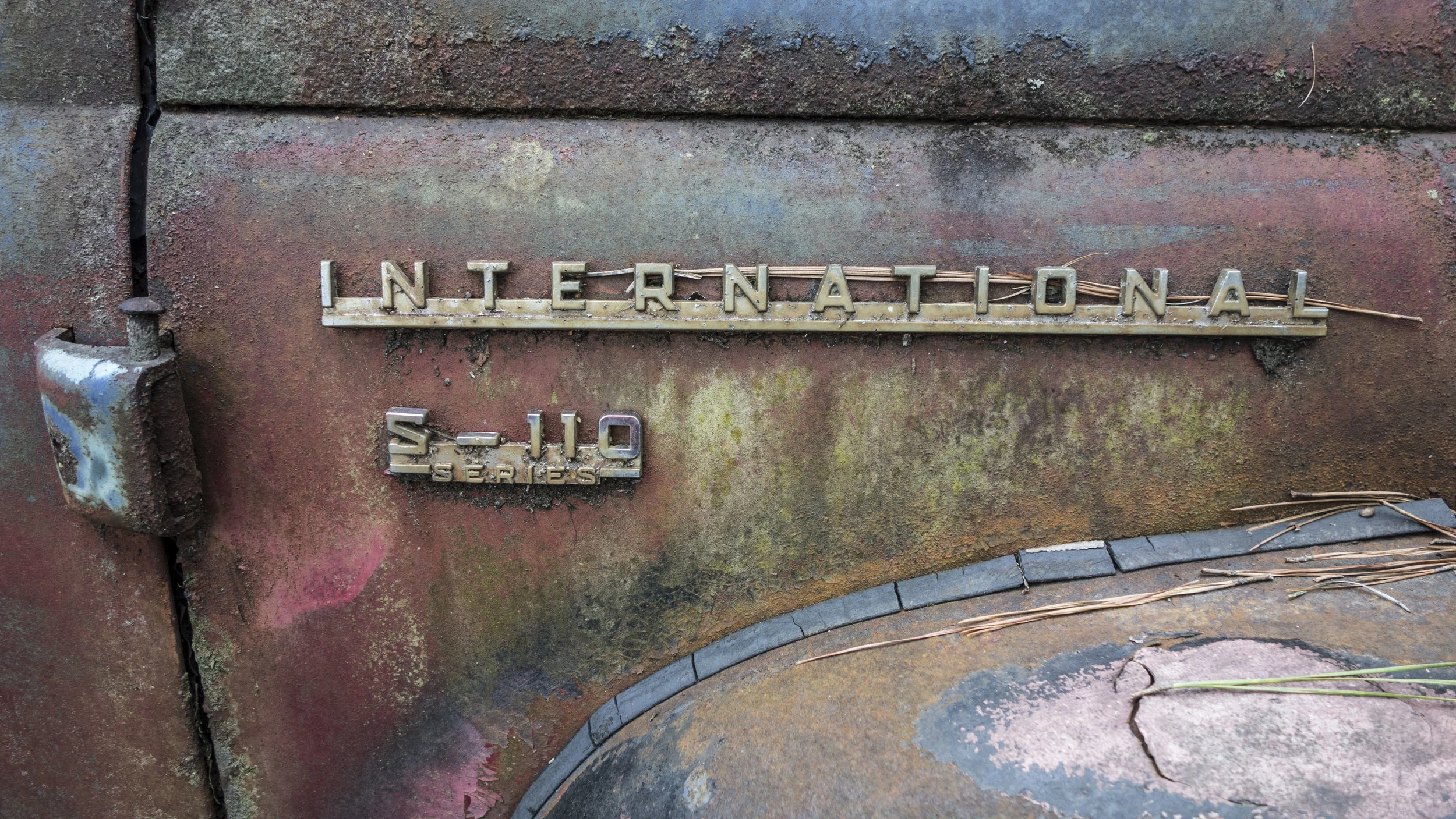 International S-110