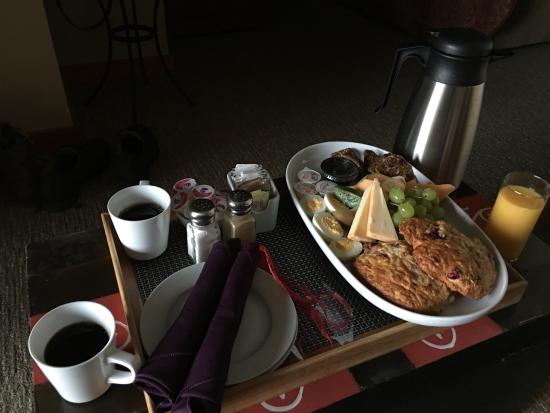 Gourmet breakfasts at Therapy Guesthouse...