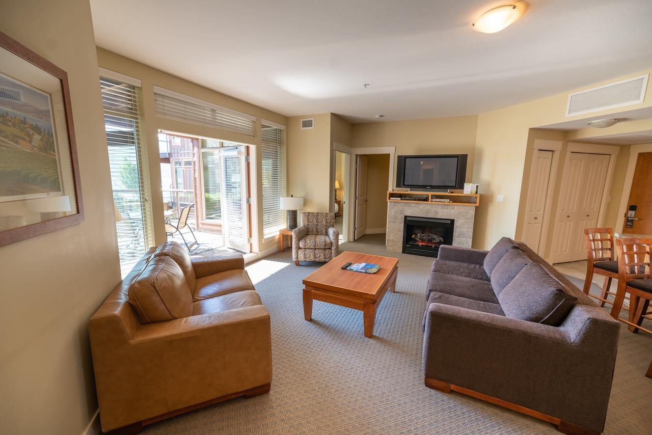 Suite 1.jpg