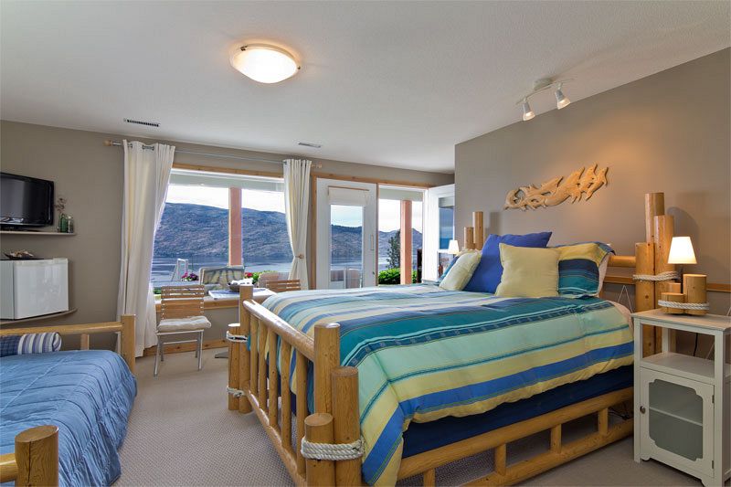 Captain's Quarters.jpg