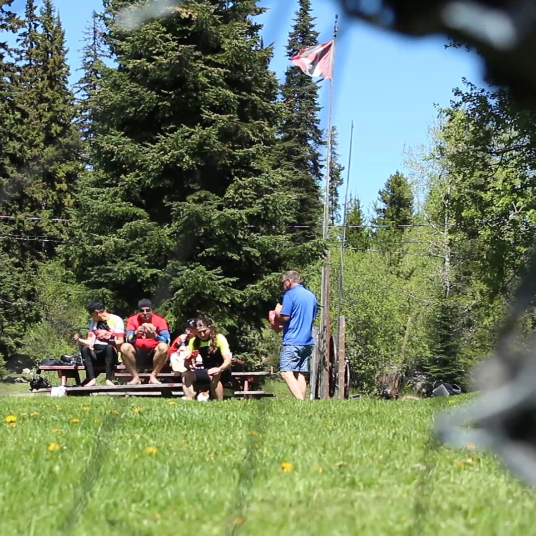 Lunch+at+Chute+Lake+Resort+2.jpg