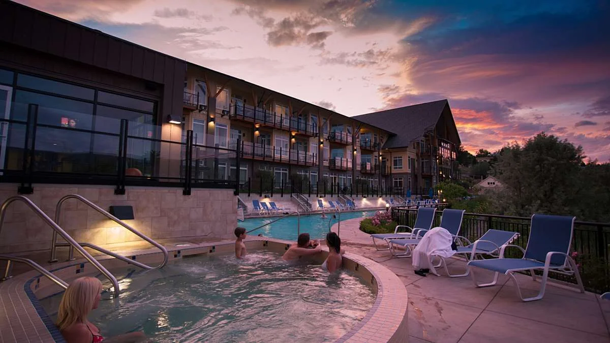 SWR-Pool-Deck-with-Sunset-3000.jpg