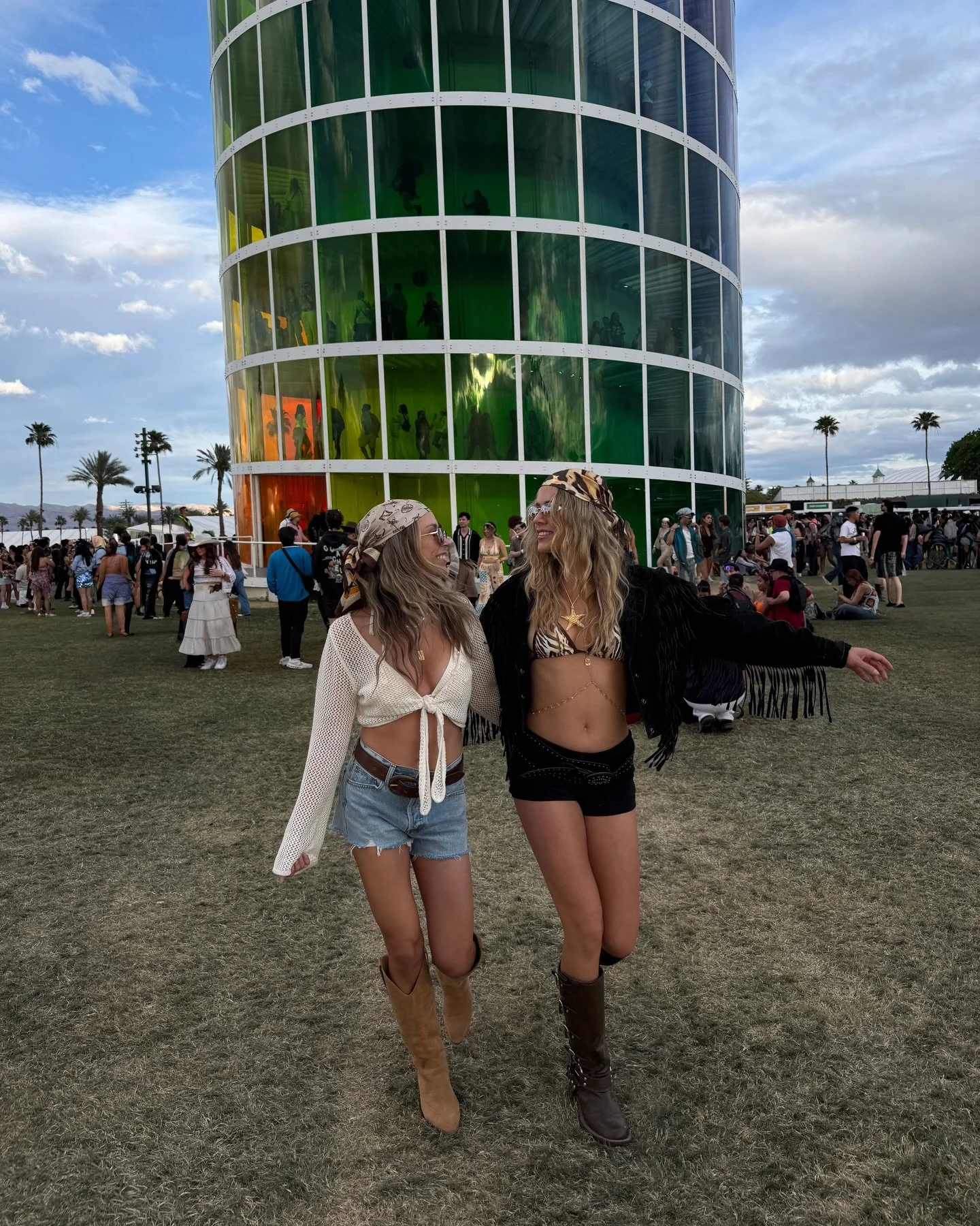 baby&rsquo;s first coachella 🤍🌴🎡✨