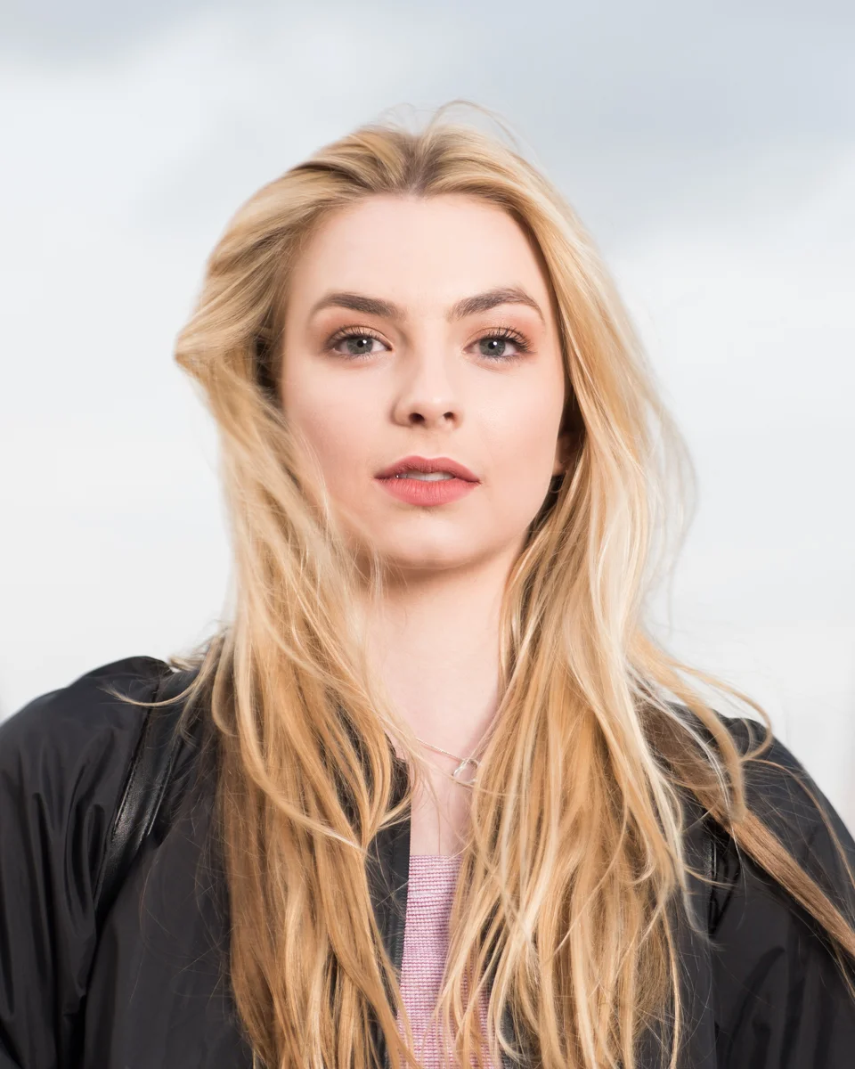 stephen-rusk-portrait-hayley-walker.jpg
