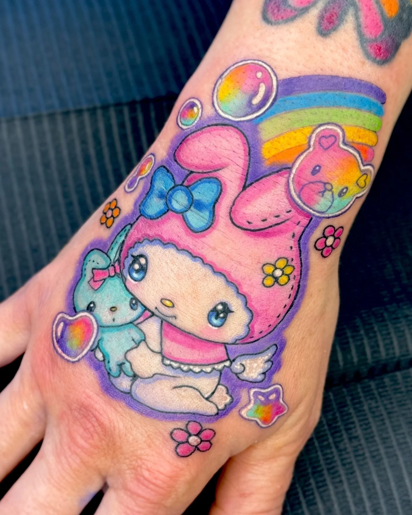 Happy Pride Month! 

Fun and kawaii My Melody tattoo for Kellie, thank you so much for sitting so well for this! 💖🌈 *butterfly touched up not by me*

Made with:
@inkintattoo_usa 
@inkin.official 
@fkirons 
@rawpigments 
@fusion_ink