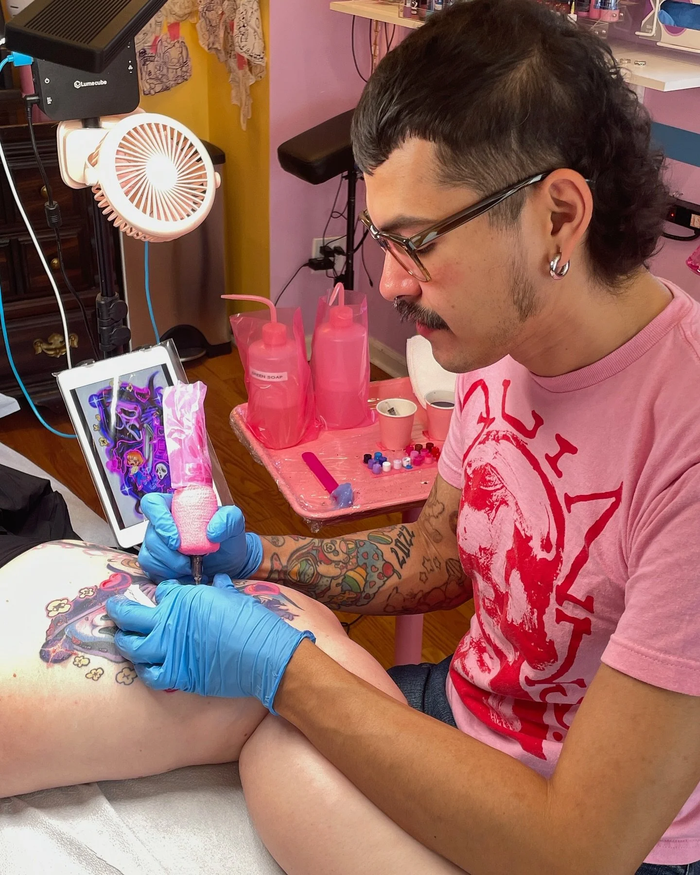 BOOKS OPEN! Email or DM to book! 📖 
cohvey@gmail.com

Thank you Ricki for the photos @apropertattoo 🙏🏽