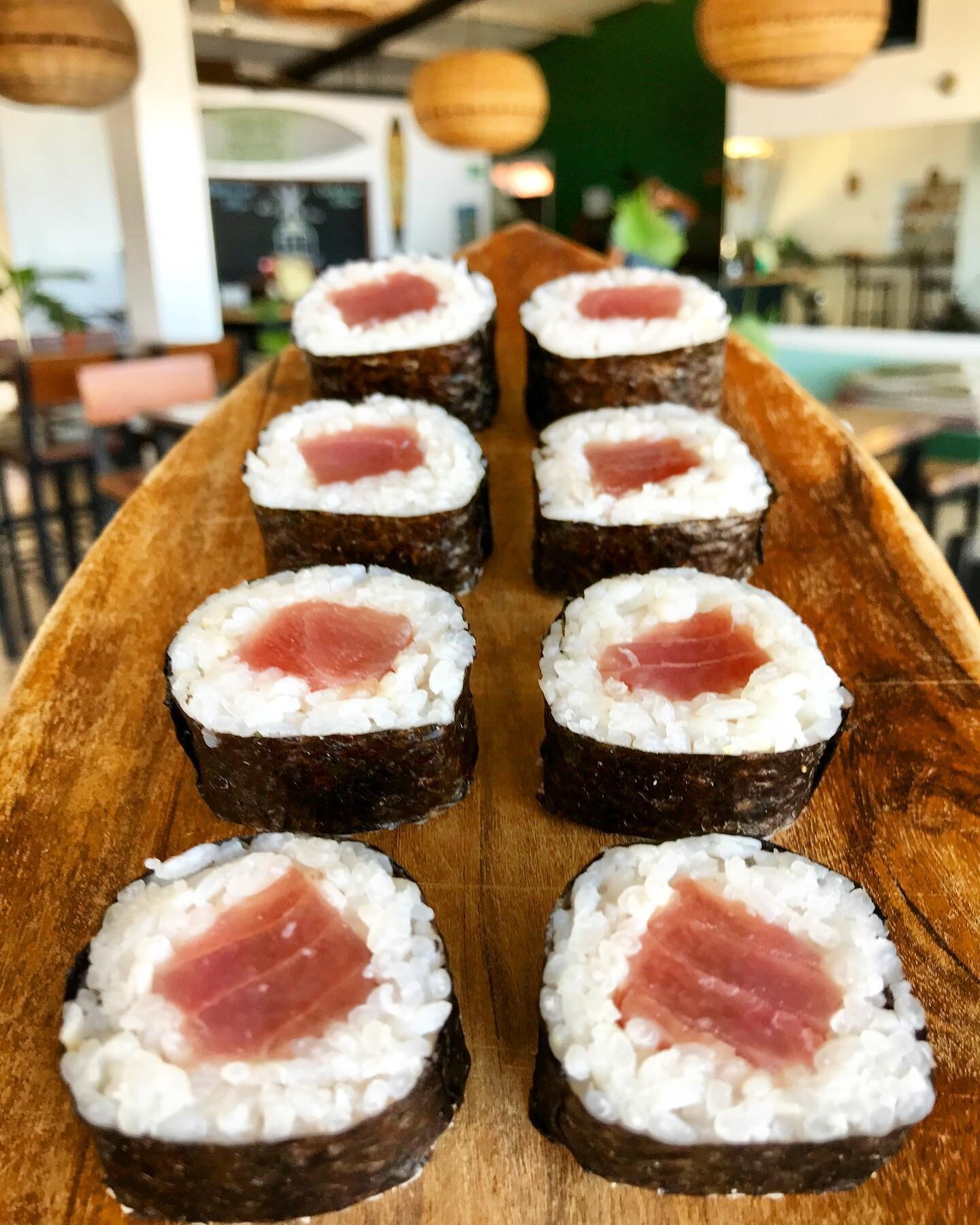 This Friday&rsquo;s sushi special : classic tuna maki roll 🍣🥢 Thick, fresh ahi tuna, sushi rice and nori. Enjoy sushi, delicious cocktails, wine &amp; sake on the beach 🌴🍶