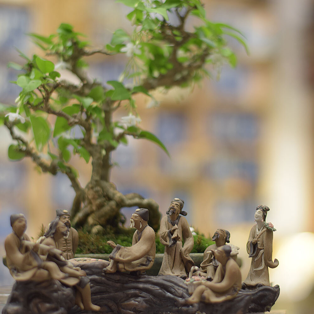 Its the time of the year where we gather and meet our loved ones over food, drinks and sometimes just wholesome conversations.

Much like our almost inseparable eight immortals here gathered below the fragrant water jasmine bonsai in full bloom!
.
.
